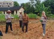 Personel Polsek Madang Suku I Laksanakan Penanaman Bibit Jagung Di Lahan Mapolsek, Tegaskan Bentuk Dukung Ketahanan Pangan
