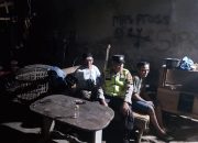 Bhabinkamtibmas Polsek Madang Suku I Ajak Warga Desa Mengulak Aktif Jaga Kamtibmas Lewat Sambang dan Binluh