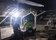 Bhabinkamtibmas Polsek Madang Suku I Pantau Ronda Malam dan Siskamling di Desa Tanah Merah