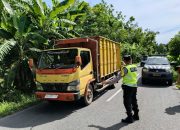 Polsek Madang Suku I Gelar KRYD Patroli di Daerah Rawan Kecelakaan