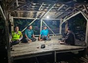 Bhabinkamtibmas Polsek Madang Suku I Monitoring Ronda Malam dan Siskamling Warga