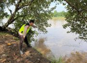 Polsek Madang Suku I Monitoring Debit Air Sungai Komering, Wilayah Pesisir Masih Aman dari Banjir