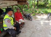 Ciptakan Suasana Kondusif, Aiptu Andres Laksanakan Sambang dan Binluh kepada Warga Madang Suku I