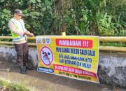 Cegah Bahaya Tenggelam, Bhabinkamtibmas Polsek Madang Suku I Sosialisasikan Larangan Mandi dan Berenang di Sungai Komering