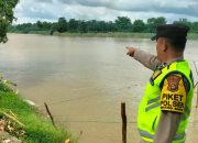 Polsek Madang Suku I Monitoring Debit Air Sungai Komering, Kondisi Relatif Aman