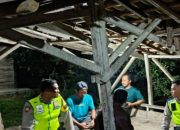 Pastikan Kamtibmas Kondusif, Polisi Monitoring Ronda Malam Masyarakat