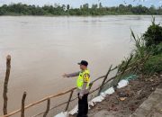 Polsek Madang Suku I Monitoring Debit Air Sungai Komering, Situasi Masih Aman dan Terkendali