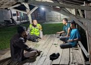 Bhabinkamtibmas Polsek Madang Suku I Laksanakan Sambang dan Binluh, Sampaikan Pesan Kamtibmas kepada Warga