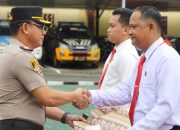 Apresiasi Prestasi, Polres OKU Timur Beri Penghargaan kepada Personel Terbaik