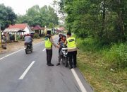 Aiptu Zulkarnaen Pimpin KRYD Patroli dan Razia Siang, Sosialisasikan Tertib Lalu Lintas di Madang Suku I