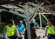 Pastikan Keamanan Warga, Brigpol Suyudi Pantau Ronda Malam di Madang Suku I
