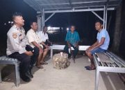 Aiptu Andres Monitoring Ronda Malam Warga, Upaya Jaga Situasi Kamtibmas Tetap Kondusif