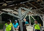 Perkuat Keamanan Lingkungan, Polsek Madang Suku I Monitoring Ronda Malam Warga