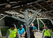 Perkuat Keamanan Lingkungan, Personel Polsek Madang Suku I Monitoring Ronda Malam Warga