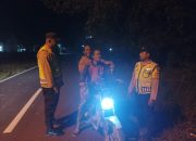Bripka Bobi Juanda Pimpin Patroli KRYD Malam, Polsek Madang Suku I Tingkatkan Keamanan Wilayah