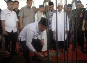 Wabup OKUT Dampingi Wagub Sumsel Di Peletakan Batu Pertama Masjid Baitul Huda, Jadi Simbol Kebersamaan