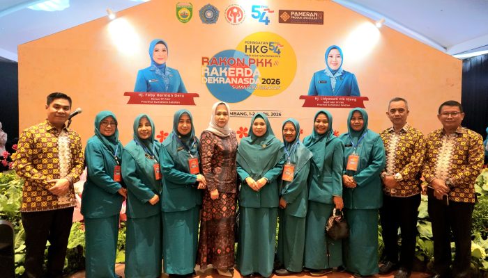 Ketua TP PKK OKU Timur Hadiri Rakon PKK dan Rakerda Dekranasda Sumsel 2026 di Palembang