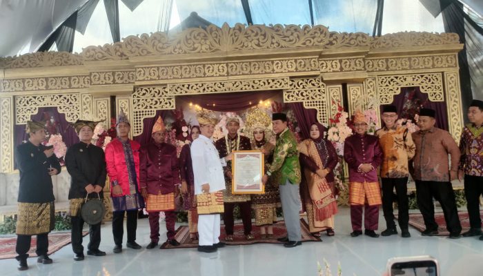 Pengukuhan Gelar Adat Komering di OKU Timur, Wujud Penghormatan Budaya dan Identitas Lokal