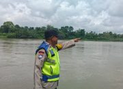 Debit Sungai Komering Stabil, Polsek Madang Suku I Pastikan Wilayah Pesisir Aman dari Banjir