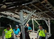 Polsek Madang Suku I Pantau Ronda Malam Warga, Perkuat Keamanan Lingkungan