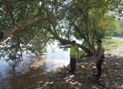 Polsek Madang Suku I Lakukan Monitoring Debit Sungai Komering, Kondisi Masih Normal