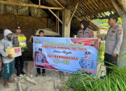 Polsek Buay Pemuka Peliung Salurkan Bansos HUT Bhayangkara ke-80 untuk Warga Kurang Mampu