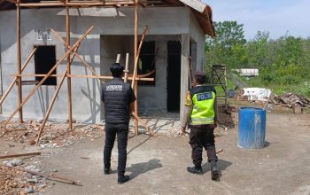 Polsek BP Peliung Pantau Progres Bedah Rumah Warga, Sudah Capai 85 Persen