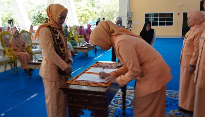 Pengukuhan DWP OKU Timur Jadi Momentum Penguatan Peran Perempuan dalam Pembangunan Sosial