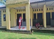 Wujudkan Lingkungan Sehat, Polsek Belitang II Gelar Aksi ‘Belida’ Bersihkan Mako dan Asrama Polisi
