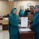 Menguatkan Fondasi dari Desa: Bupati Enos Lantik 15 Ketua TP PKK Kecamatan di OKU Timur
