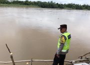 Debit Sungai Komering Stabil, Polsek Madang Suku I Pastikan Wilayah Bantaran Masih Aman dari Banjir