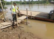 Polsek Madang Suku I Intensifkan Monitoring Sungai Komering, Kondisi Debit Air Masih Normal