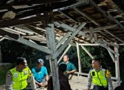 Polisi Pantau Ronda Malam Warga di Belitang Madang Raya, Perkuat Sinergi Jaga Keamanan