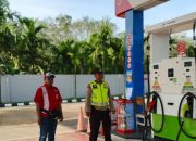 Stok Pertalite Kosong, Polsek Madang Suku I Lakukan Monitoring Intensif di SPBU Tebing Sari
