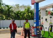 Polsek Madang Suku I Pantau Ketersediaan BBM di SPBU Tebing Sari, Pasokan Pertalite Dipastikan Aman