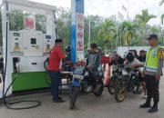 Pastikan Stok BBM Aman, Personel Polsek Madang Suku I Lakukan Monitoring di SPBU Tebing Sari