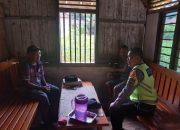 Sambang Warga, Polisi Sampaikan Pesan Kamtibmas di Wilayah Madang Suku I