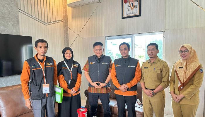 BPS OKU Timur Mulai Sensus Ekonomi 2026, Bupati Enos Jadi Responden Pertama