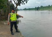Polsek Madang Suku I Pantau Debit Sungai Komering, Kondisi Wilayah Pesisir Masih Aman