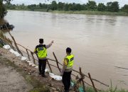 Polsek Madang Suku I Pantau Debit Sungai Komering, Pastikan Wilayah Pesisir Masih Aman dari Banjir