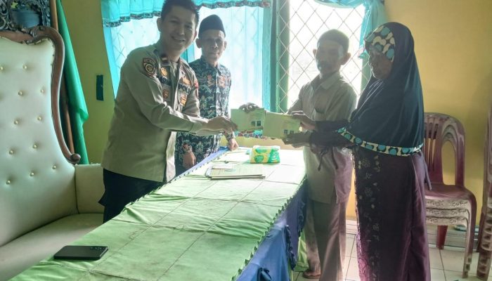 Program Nikah Gratis Kapolres OKU Timur, Tiga Pasangan Terima Buku Nikah di KUA BP Peliung
