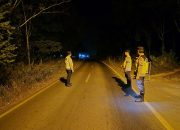 KRYD Malam di Depan Mapolsek Madang Suku I, Aiptu Triyono Perkuat Antisipasi Gangguan Kamtibmas
