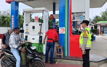 Monitoring SPBU Tebing Sari, Polsek Madang Suku I Pastikan Ketersediaan BBM Bersubsidi Tetap Aman