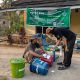 KKN 11 UNUHA Hadirkan Kotak Sampah Terpilah, Dorong Warga Suka Mulya Peduli Kebersihan