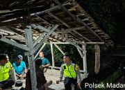 Brigpol Suyudi Monitoring Ronda Malam, Ajak Warga Tingkatkan Kewaspadaan Lingkungan