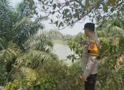 Pantau Kondisi Sungai Komering, Polsek BP Peliung Cek Sejumlah Titik Rawan Banjir