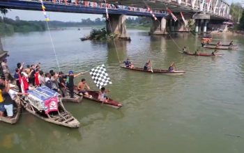 Lomba Bidar Semarakkan HUT ke-81 RI di OKU Timur, Tradisi Terjaga UMKM Ikut Bergeliat