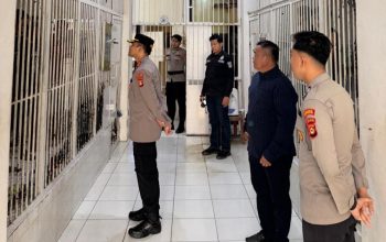Pastikan Tahanan Aman dan Terpantau, Kapolres OKU Timur Cek Rutan Polres