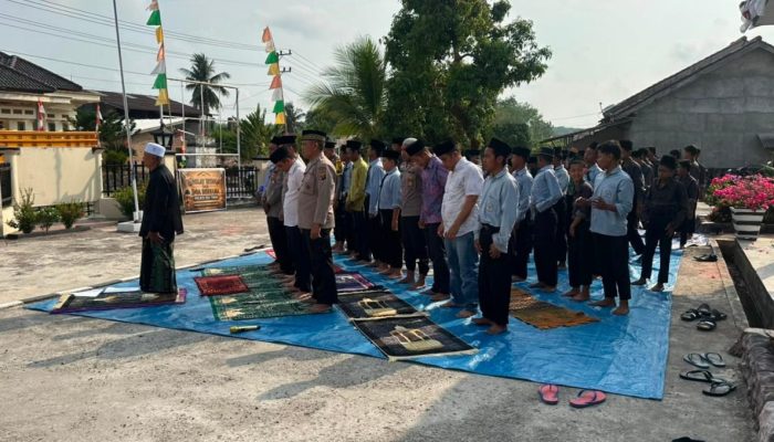 Kemarau Berkepanjangan, Polsek BP Peliung Gelar Salat Istisqa Memohon Turunnya Hujan