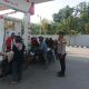 Polsek Madang Suku I Pantau Stok Pertalite di SPBU Tebing Sari, Distribusi Berjalan Lancar